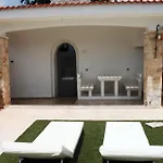 アパートホテル La Linea Dell'orizzonte アルベロベッロ
