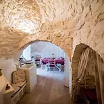 La Linea Dell'orizzonte 4* Alberobello