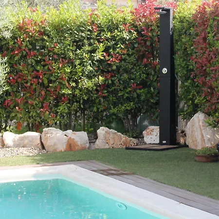 La Linea Dell'orizzonte Alberobello