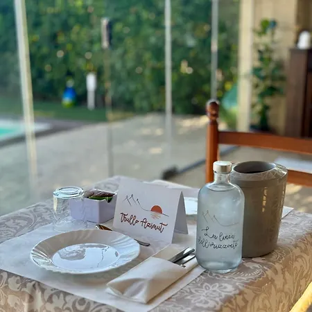 La Linea Dell'orizzonte Alberobello